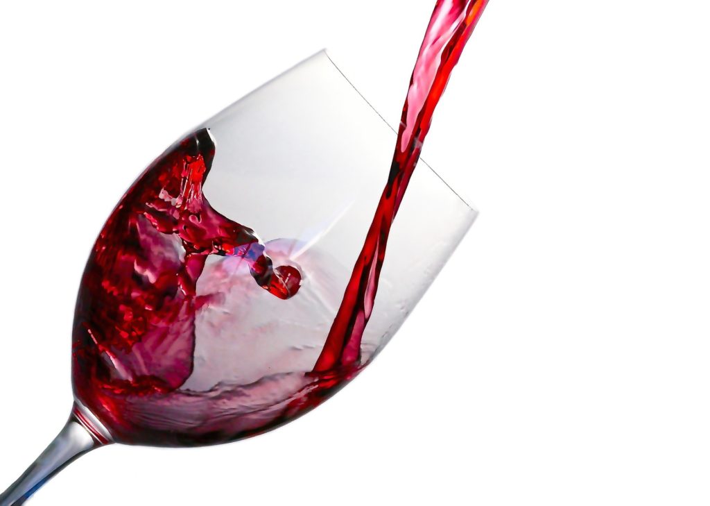 pouring_red_wine_served_cool_temperature