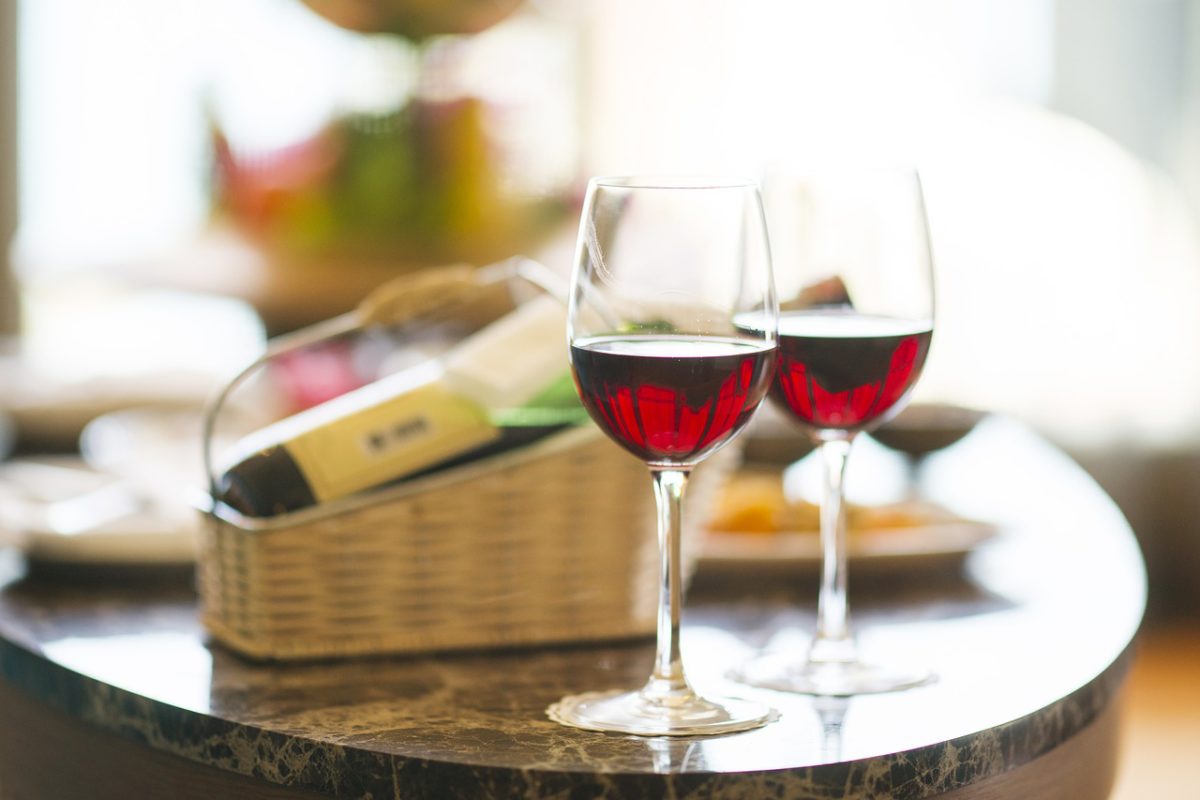 Drinking 2 Glasses of Red Wine a Day – Latest Health Research